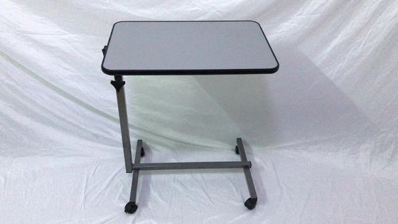휠과 오버베드 환자들 700mmx1010mm 병원 침대 쟁반형 탁자
