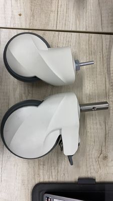 브레이크와 새로운 5 인치 의학 베드 캐스터휠 중앙 제어 플런저 직경 캐스터 28명
