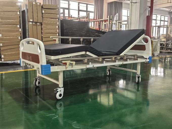 두 가지 기능 수동 병원 침대 냉 laminated 강철 프레임 0